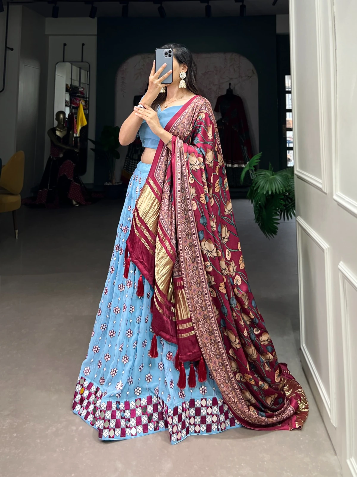 Aawiya 1733Ylw Georgette Wholesale Lehenga Choli Catalog — Wholesale Lehenga, MPA wholesale from Surat — view 3